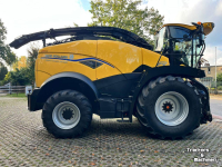 Ensileuse automotrice New Holland FR 920