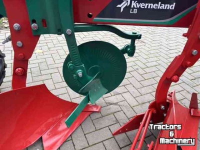 Charrues Kverneland LB 100-300-5 variomat