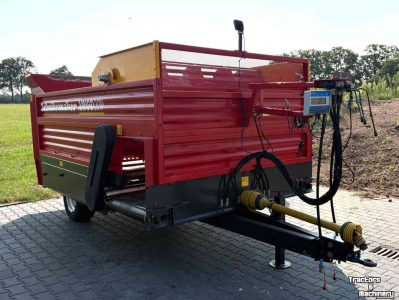 Distributeur de fourrage en bloc Schuitemaker Amigo 30W