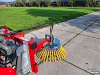 Désherbeuse à brosse rotative Kemp OKB onkruidborstel hydraulisch zwenkbaar