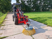 Désherbeuse à brosse rotative Kemp OKB onkruidborstel hydraulisch zwenkbaar