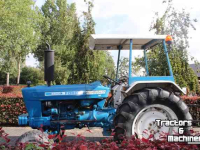 Tracteur Ford 5600 met stuurbekrachtiging