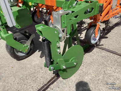 Bineuse Amazone schoffelmachine