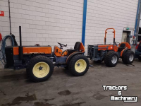 Tracteur pour vignes et vergers Holder A550