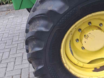 Tracteur John Deere 6230