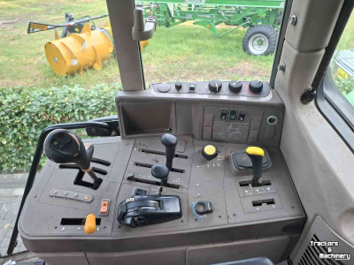 Tracteur John Deere 6230