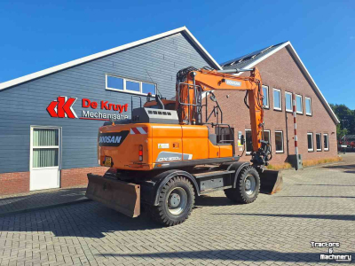 Pelles sur pneus Doosan Develon DX160W-5