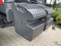 Poids frontaux Massey Ferguson 12 x 55 kg frontgewicht + 1x 60 kg trekgewicht (720 kg totaal)