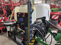Désherbeuse par humectation Ecorobotix Spotsprayer ARA600