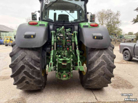 Tracteur John Deere 6215R
