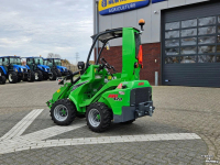Chargeuse sur pneus Avant 423 mini-shovel