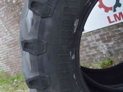 Roues, Pneus, Jantes, Barillets Jumelage Trelleborg 650/65r42 tm 800