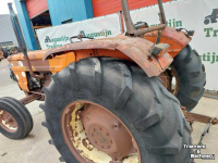 Tracteur Fiat 640/8