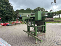 Basculeur de caisses Visser Kistenvuller