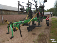 Andaineur Deutz-Fahr swatmaster 8441