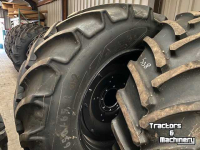 Roues, Pneus, Jantes, Barillets Jumelage Mitas 650/65R42 Mitas SST Zwarte Achterwielen set Valtra