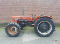Tracteur Case-IH 733 4wd
