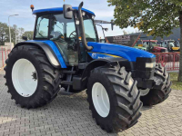 Tracteur New Holland TM155 PC 40Kmh. met kruip en Airco