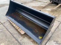 Godet de chargeur frontal Qmac voorladerbak grondbak 2.20