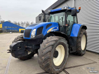 Tracteur New Holland TVT135