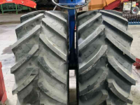 Tasseur à pneus avant VSS Agro Neuswiel