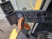 Moissonneuse batteuse New Holland tc5070