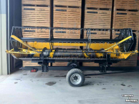 Moissonneuse batteuse New Holland tc5070