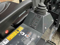 Chargeuse sur pneus Pitbull 28-50E Elektrische minishovel, compact loader. Shovels