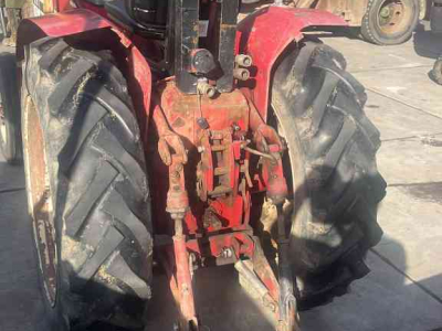 Tracteur pour vignes et vergers Case-IH 633V