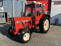 Tracteur International 845XL