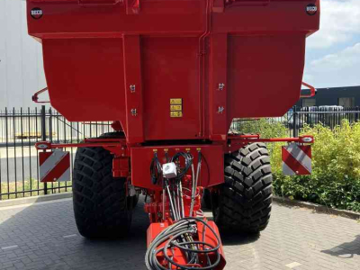 Benne agricole Beco Maxxim 240 XL